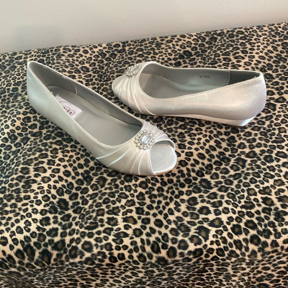 White satin wedge flat peep toe size 8M